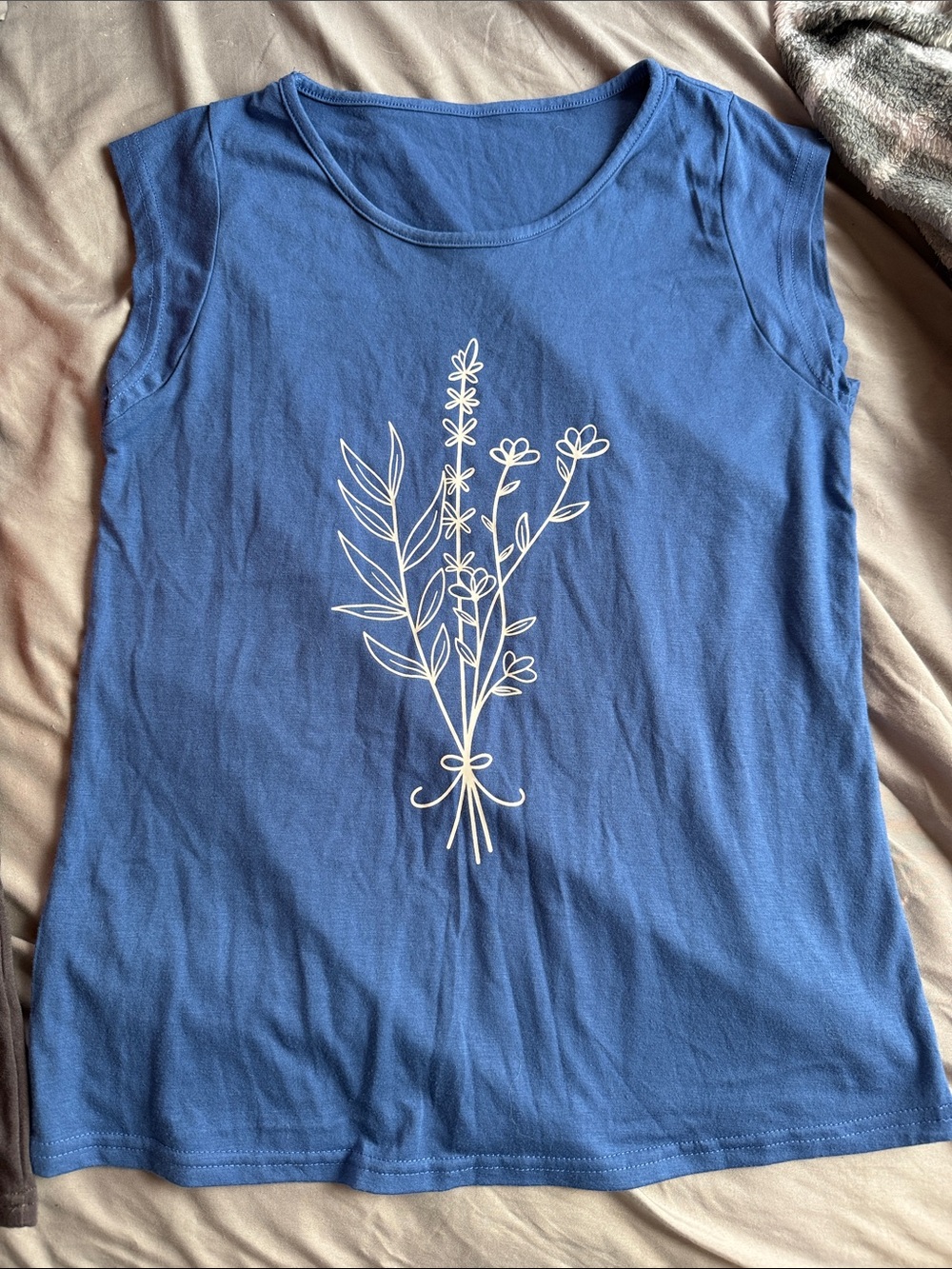 Source Unknown Royal Blue Short Sleeve Floral Line Art Tee